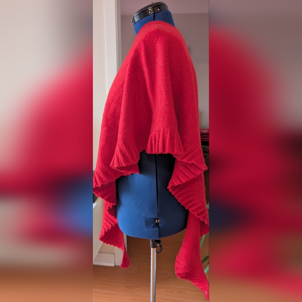 Elegant Red Women's Shrug/Shawl
